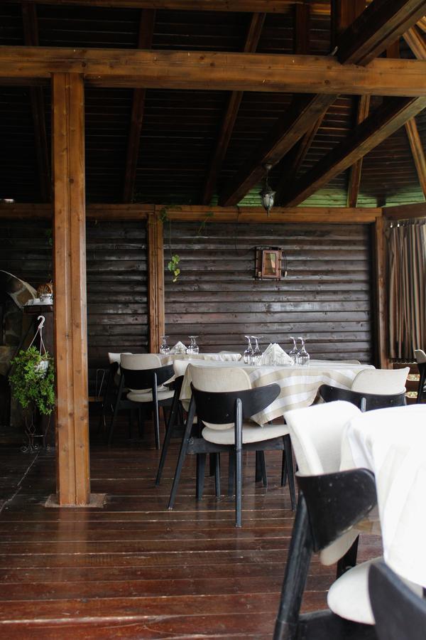 Pensiunea Taverna Bucium Iasi Exterior foto