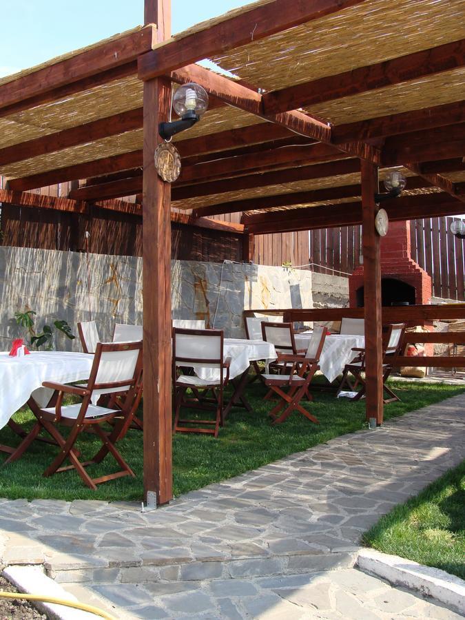 Pensiunea Taverna Bucium Iasi Exterior foto