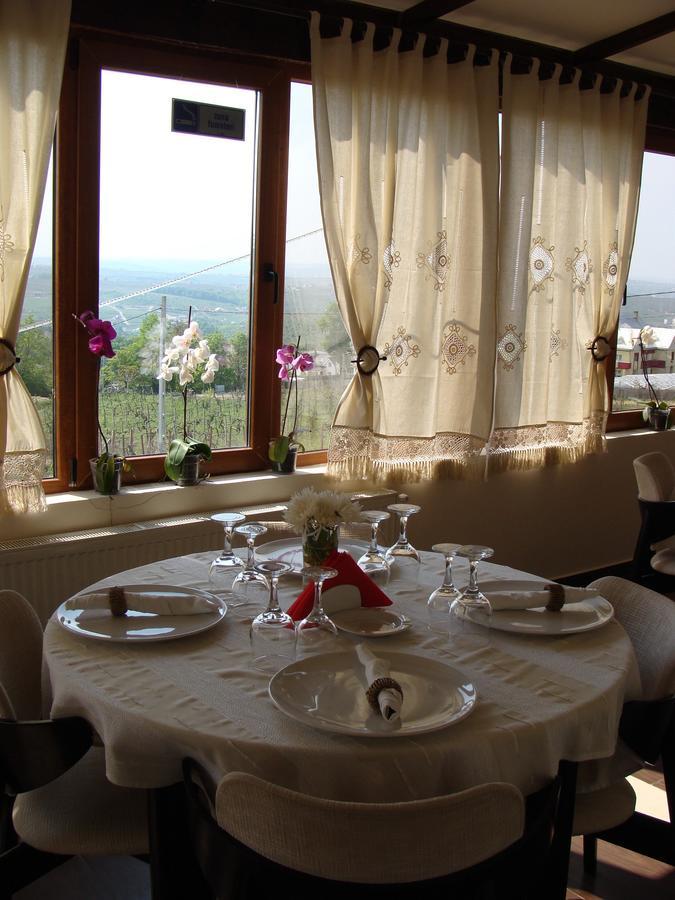 Pensiunea Taverna Bucium Iasi Exterior foto
