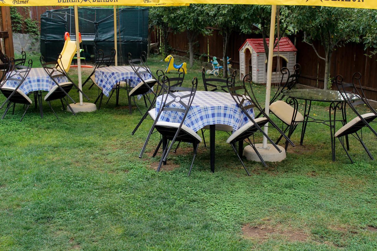 Pensiunea Taverna Bucium Iasi Exterior foto