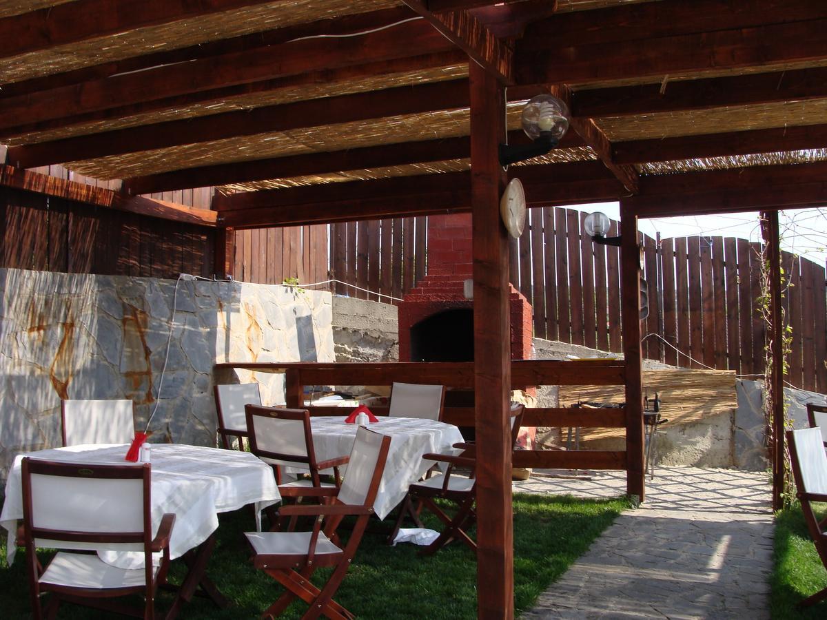 Pensiunea Taverna Bucium Iasi Exterior foto